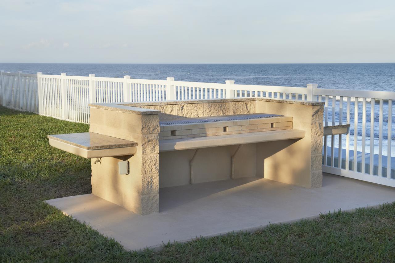 Paradise Beach Club - Oceanfront And Penthouse Satellite Beach Eksteriør billede